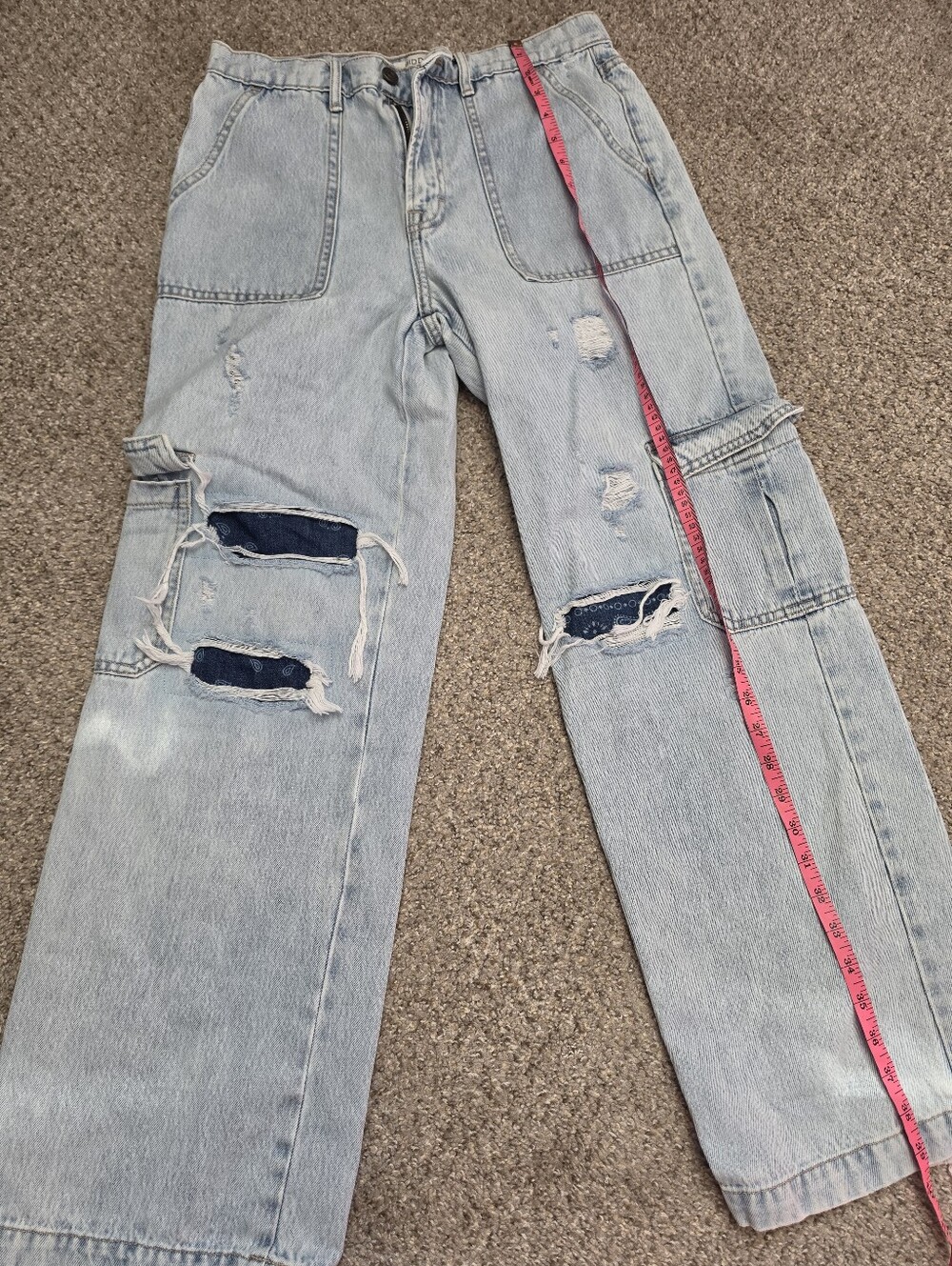 HIDDEN JEANS Bandana Patch Distressed Cargo Wide Leg Jeans Size 28